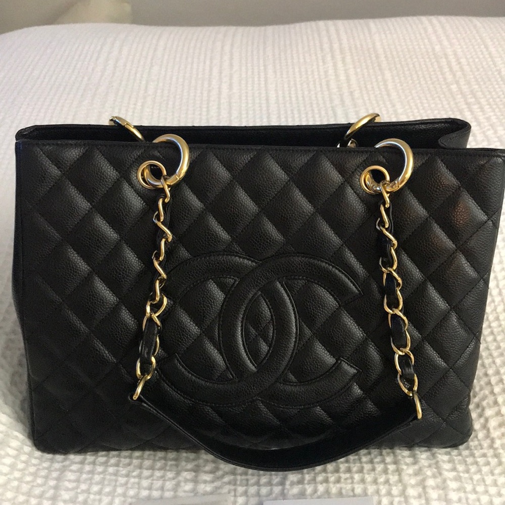 100% Authentic Chanel Grand Shopper